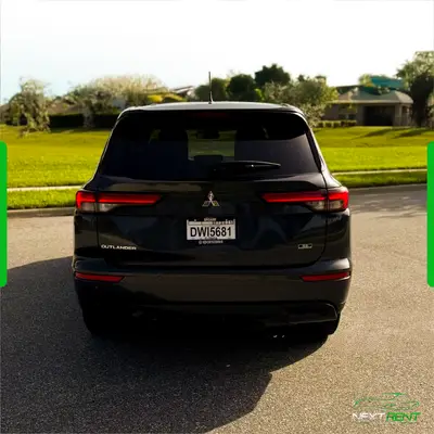 Mitsubishi Outlander SE Black Edition Preta | 7 Lugares
