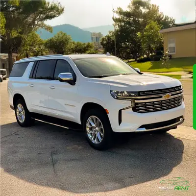 Chevrolet Suburban Premier Branca