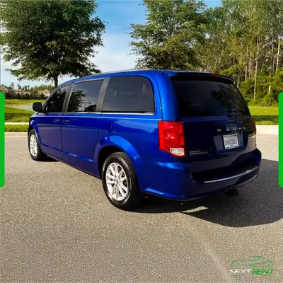 Dodge Grand Caravan SXT Azul