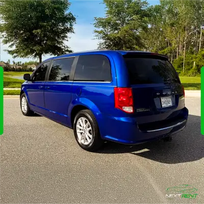 Dodge Grand Caravan SXT Azul