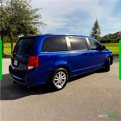 Dodge Grand Caravan SXT Azul