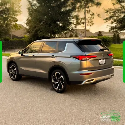 Mitsubishi Outlander SE Cinza | 7 Lugares