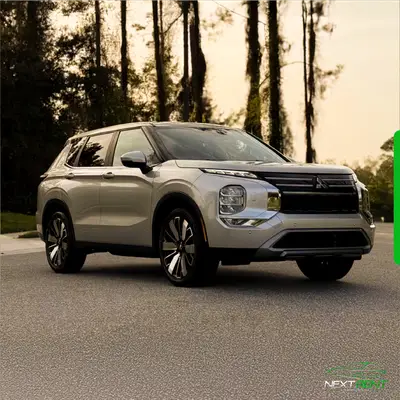 Mitsubishi Outlander SE Plata | 7 Plazas
