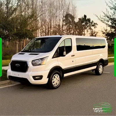 Ford Transit XLT Branca - 12 lugares