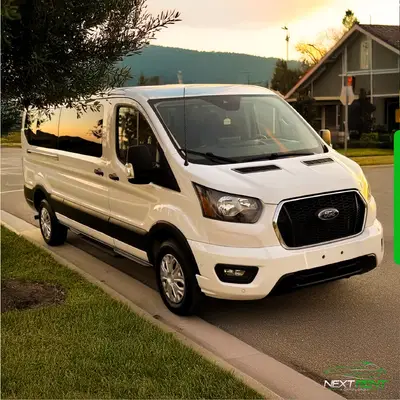 Ford Transit XLT Branca - 12 lugares