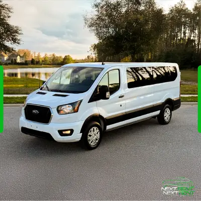 Ford Transit XLT Branca - 12 lugares