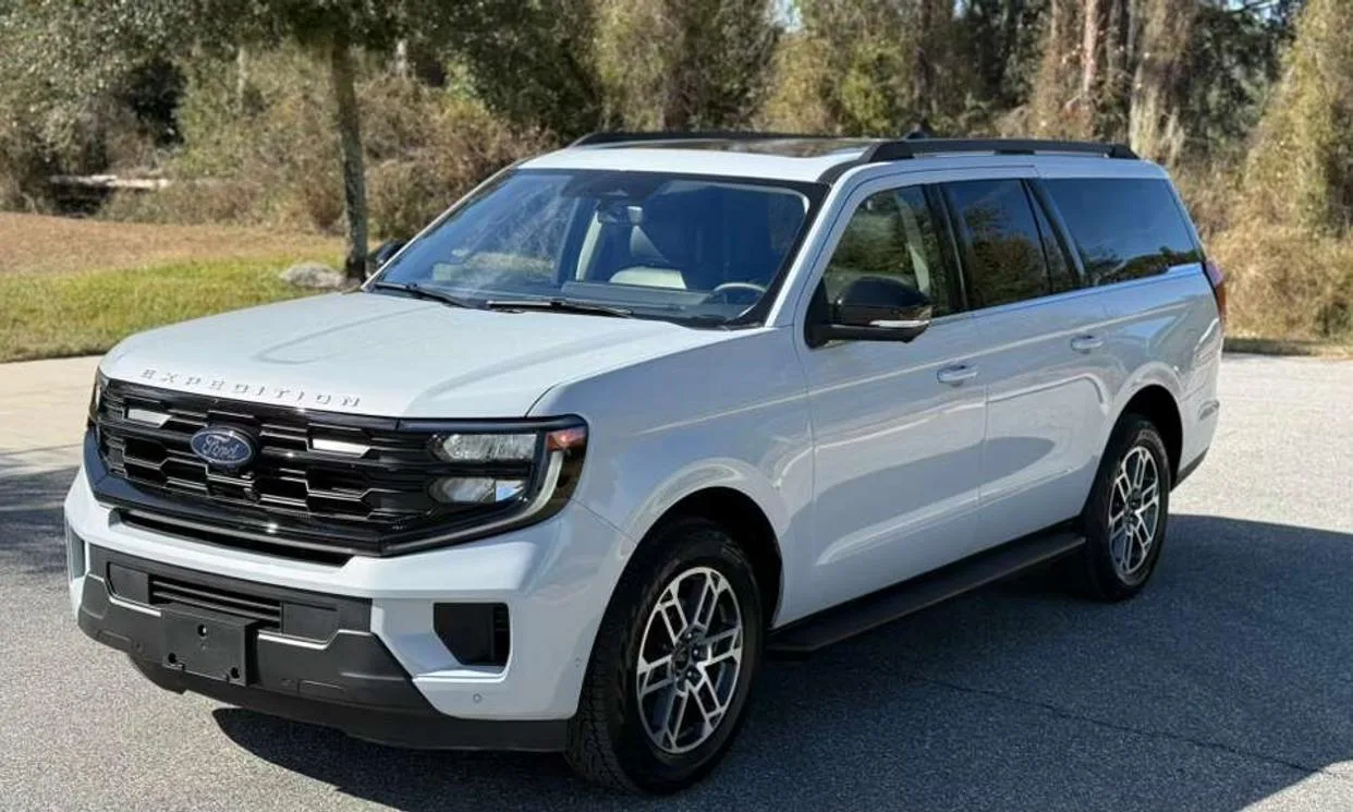 Ford Expedition Max Active Branca | 7 Lugares