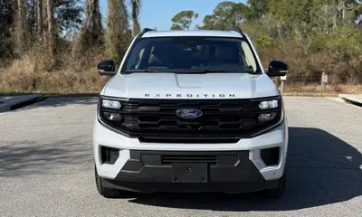 Ford Expedition Max Active Branca | 7 Lugares