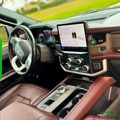 Ford Expedition Max Limited Cinza | 8 Lugares