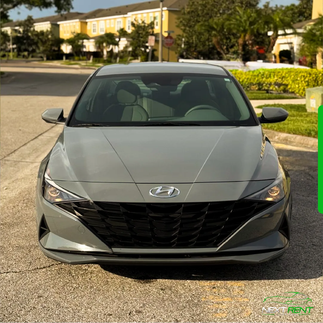 Hyundai Elantra SEL Cinza