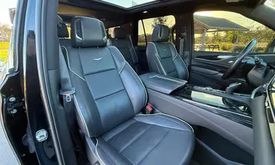 Cadillac Escalade 4WD Sport Preta