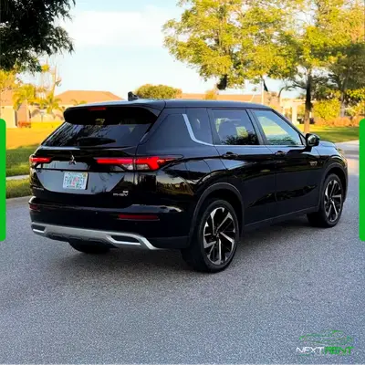 Mitsubishi Outlander PHEV SE Black | 7 Seats