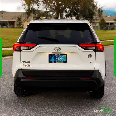 Toyota RAV4 LE White | 5 Seats