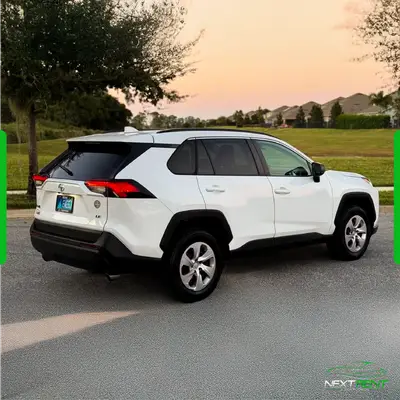Toyota RAV4 LE White | 5 Seats