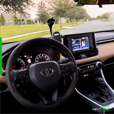 Toyota RAV4 LE White | 5 Seats