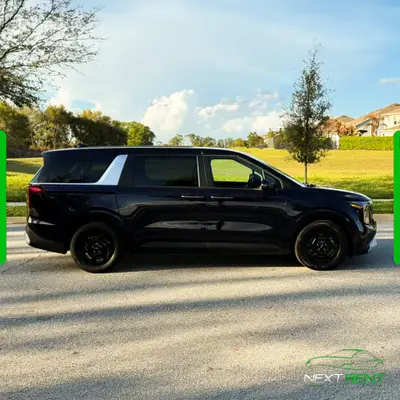 Kia Carnival · Minivan 8 Lugares