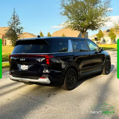 Kia Carnival · Minivan 8 Lugares