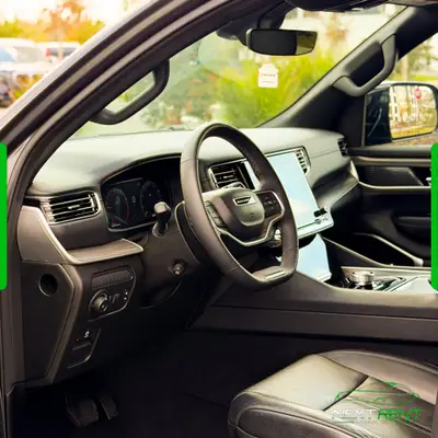 Jeep Wagoneer L · SUV Premium 8 Lugares