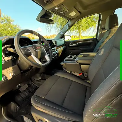 GMC Sierra 1500 · Van 6 Lugares