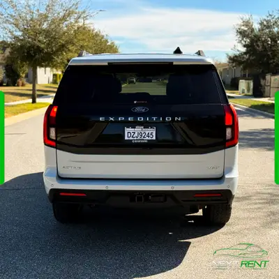 Ford Expedition Max · SUV Premium 8 Lugares