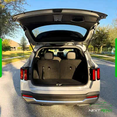 Kia Sorento · SUV Médio 7 Lugares