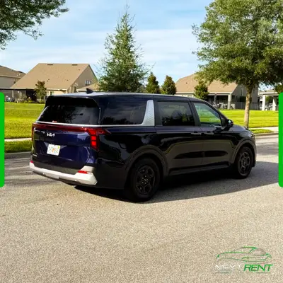 Kia Carnival · Minivan 8 Lugares