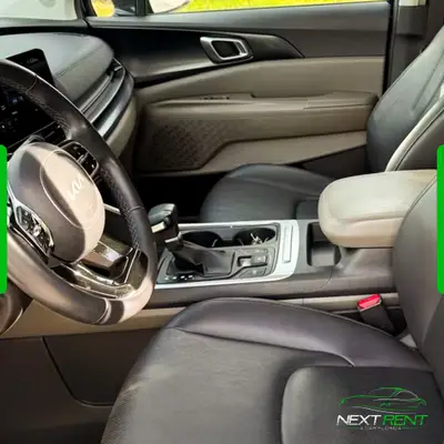 Kia Carnival · Minivan 8 Lugares