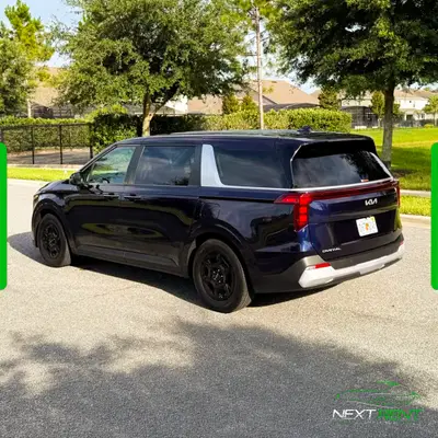 Kia Carnival · Minivan 8 Lugares