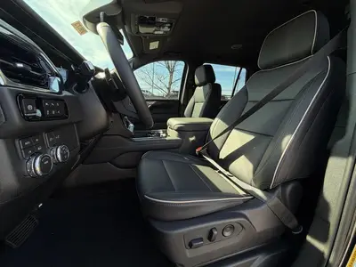 GMC Yukon XL | 8 Lugares