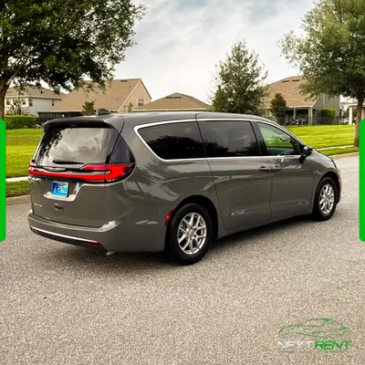 Chrysler Pacifica · Minivan 7 Lugares