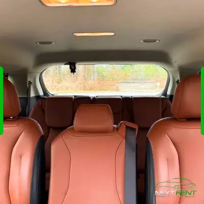 Kia Carnival Hybrid · Minivan 8 Lugares