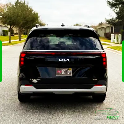 Kia Carnival Hybrid · Minivan 8 Lugares