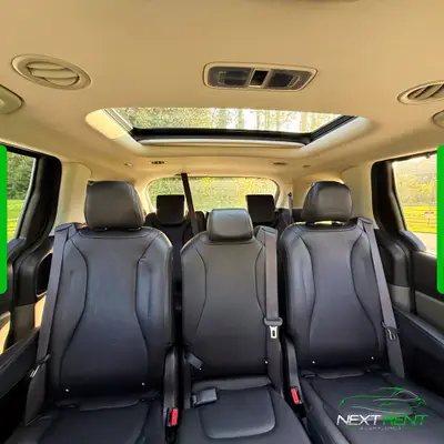 Kia Carnival · Minivan 8 Lugares