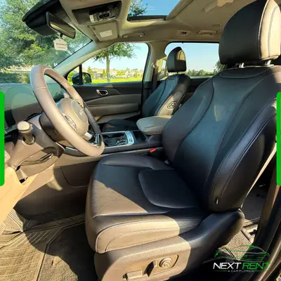 Kia Carnival · Minivan 8 Lugares