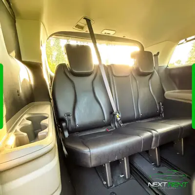 Kia Carnival · Minivan 8 Lugares