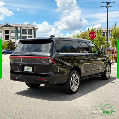 Lincoln Navigator L · SUV Premium