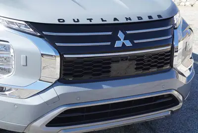 Mitsubishi Outlander | 7 Lugares